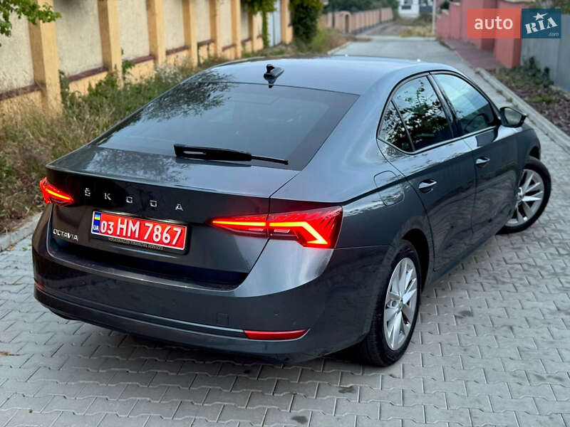 Ліфтбек Skoda Octavia 2021 в Ужгороді