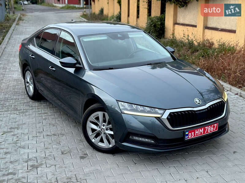 Ліфтбек Skoda Octavia 2021 в Ужгороді