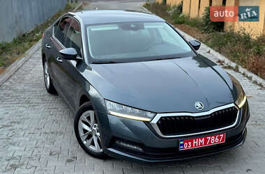 Ліфтбек Skoda Octavia 2021 в Ужгороді