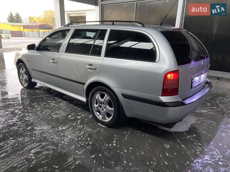 Универсал Skoda Octavia 2008 в Ровно