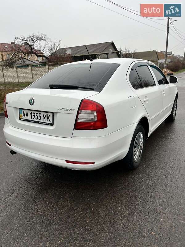 Лифтбек Skoda Octavia 2012 в Николаеве