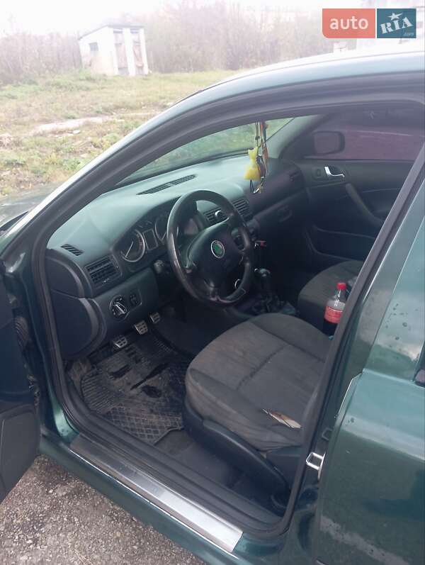 Лифтбек Skoda Octavia 2001 в Городке