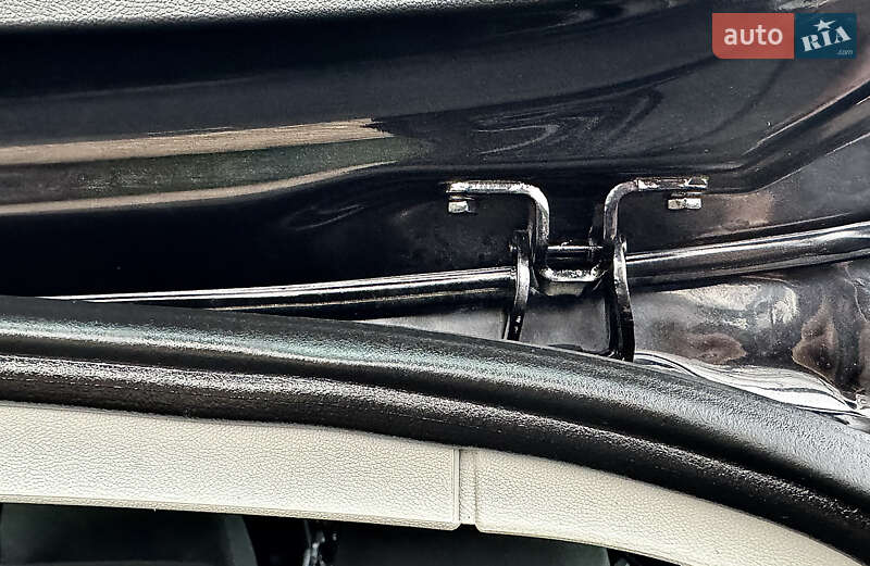 Универсал Skoda Octavia 2010 в Хороле