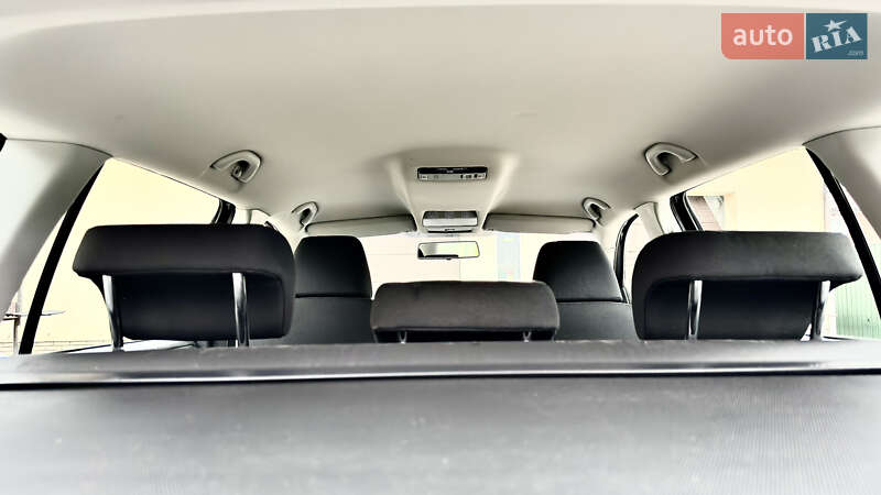 Универсал Skoda Octavia 2010 в Хороле