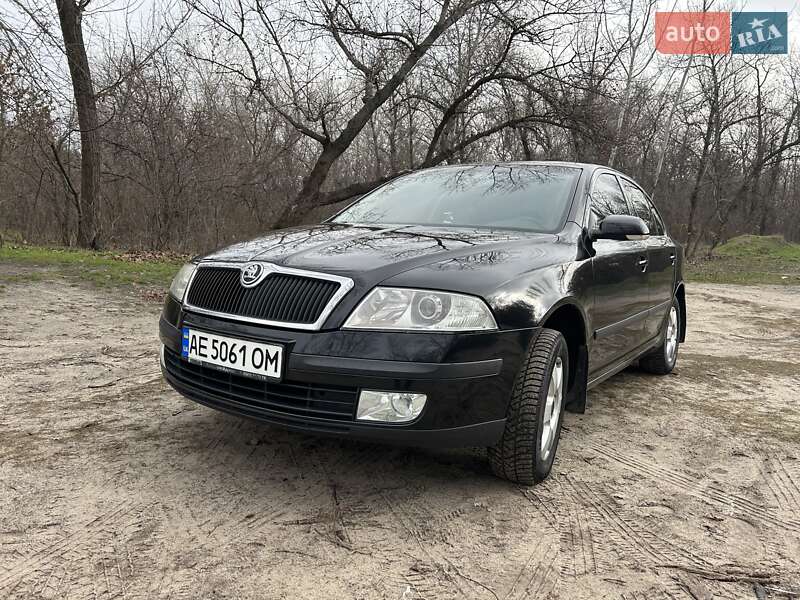 Ліфтбек Skoda Octavia 2006 в Дніпрі