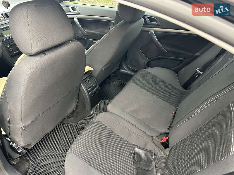 Ліфтбек Skoda Octavia 2006 в Дніпрі