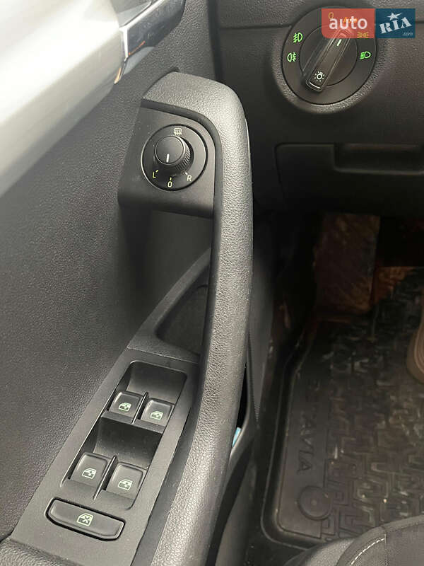 Універсал Skoda Octavia 2017 в Кам'янському