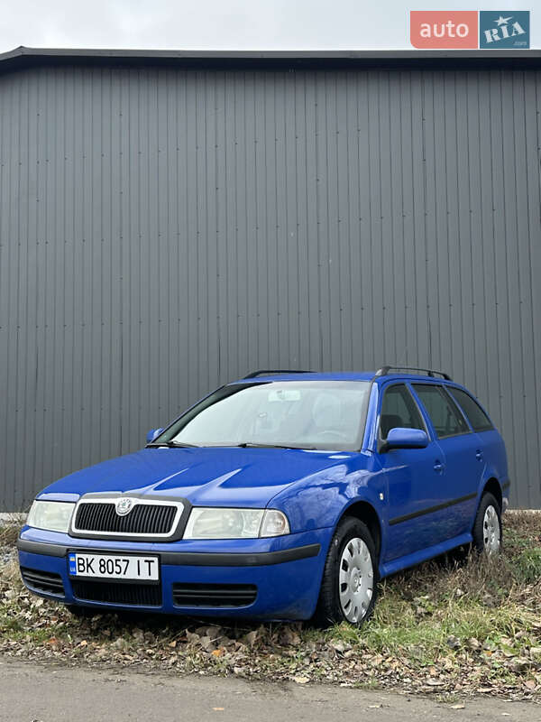 Универсал Skoda Octavia 2006 в Ровно
