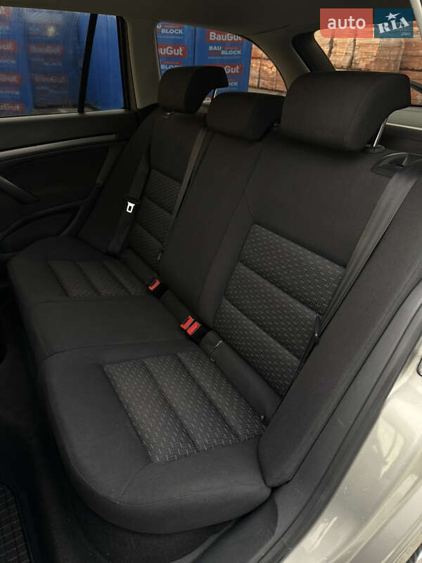 Универсал Skoda Octavia 2010 в Киеве