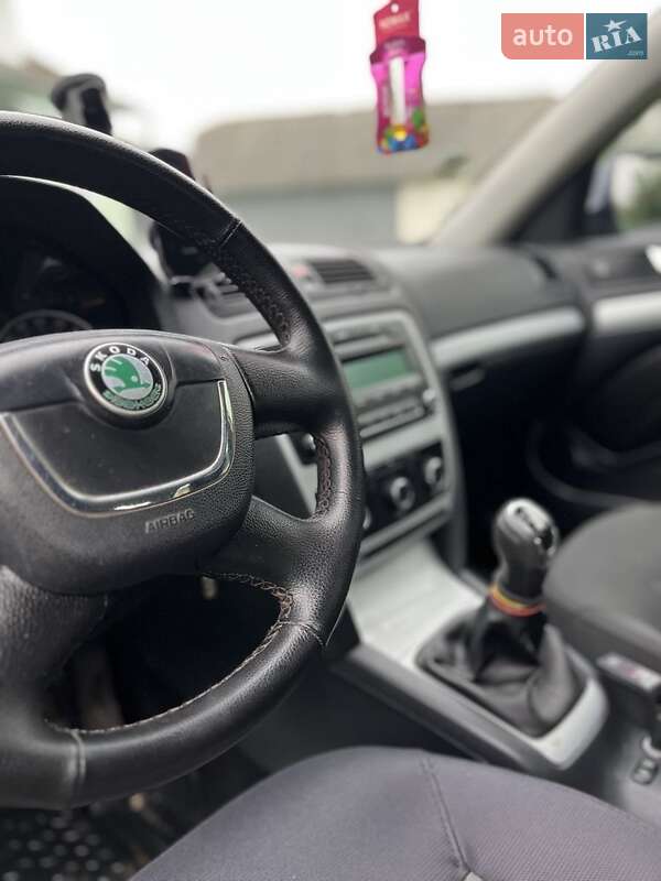 Лифтбек Skoda Octavia 2009 в Ивано-Франковске