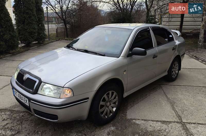 Ліфтбек Skoda Octavia 2003 в Надвірній