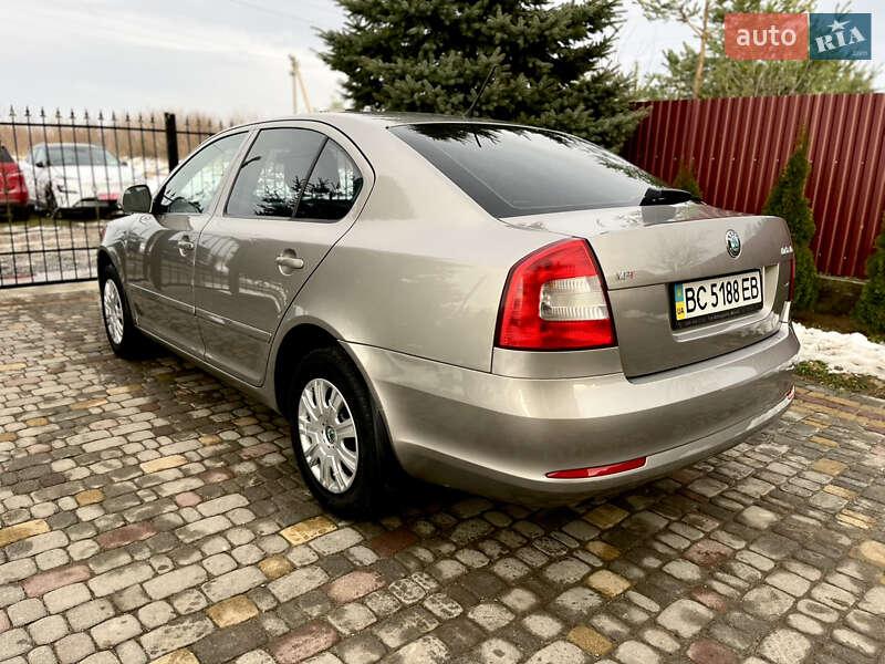 Лифтбек Skoda Octavia 2011 в Дрогобыче фото 12 Лифтбек Skoda Octavia 2011 в Дрогобыче