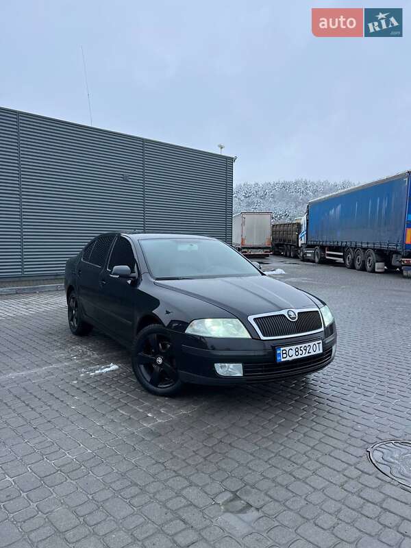 Лифтбек Skoda Octavia 2005 в Львове
