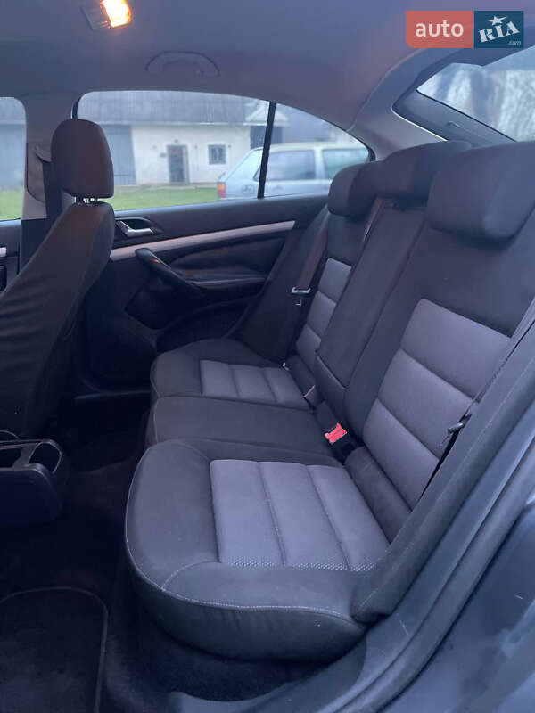 Лифтбек Skoda Octavia 2009 в Ивано-Франковске