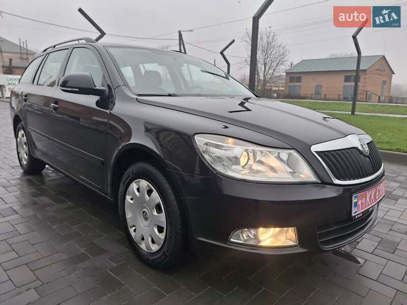 Універсал Skoda Octavia 2011 в Лубнах