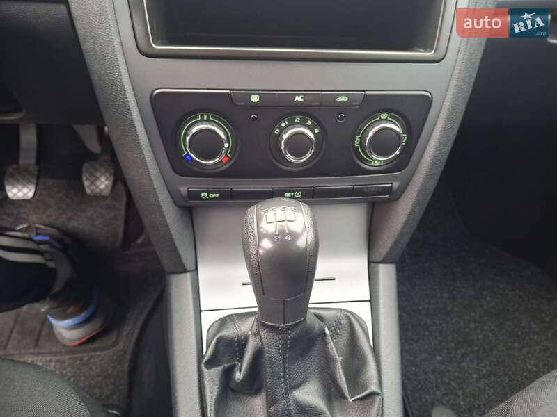 Універсал Skoda Octavia 2011 в Лубнах