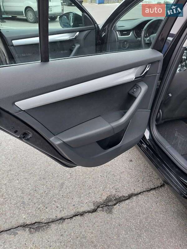 Лифтбек Skoda Octavia 2016 в Львове