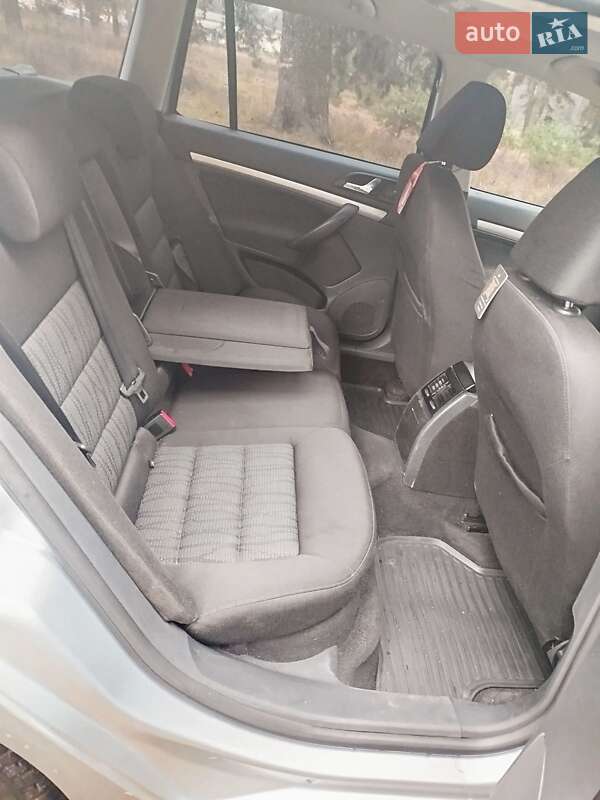 Універсал Skoda Octavia 2011 в Сумах