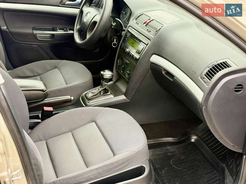 Ліфтбек Skoda Octavia 2005 в Львові