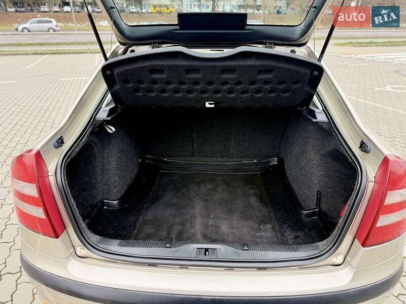 Ліфтбек Skoda Octavia 2005 в Львові