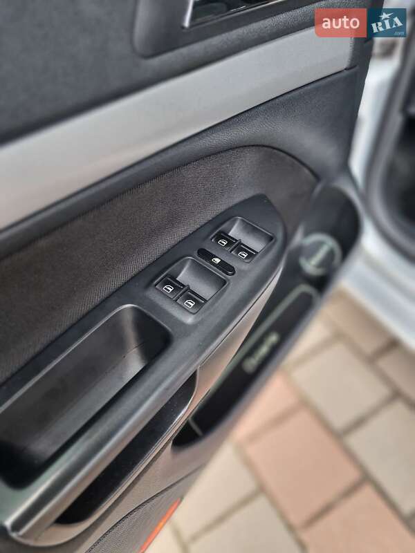 Універсал Skoda Octavia 2013 в Житомирі