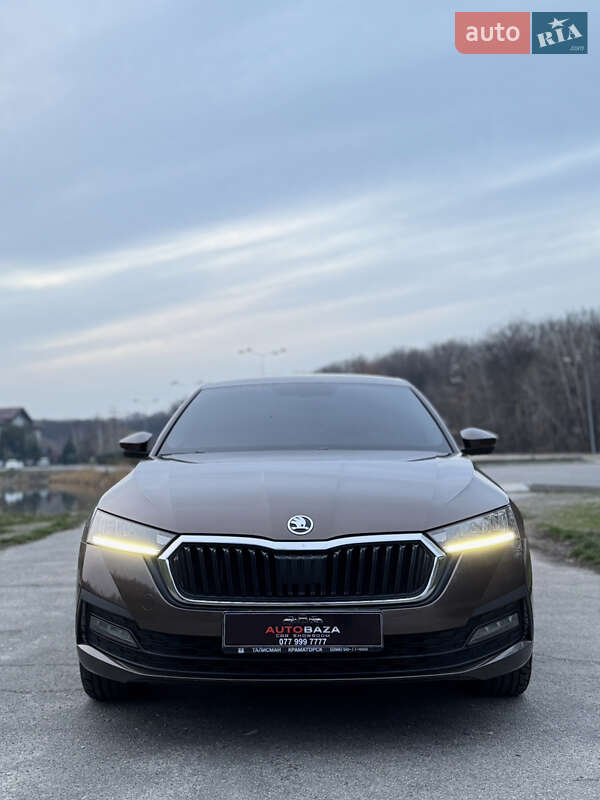 Лифтбек Skoda Octavia 2020 в Днепре