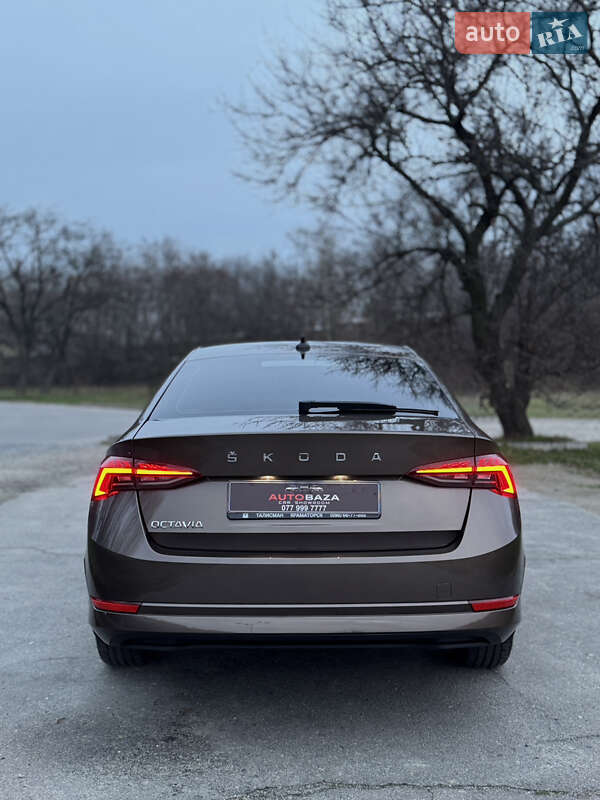 Лифтбек Skoda Octavia 2020 в Днепре