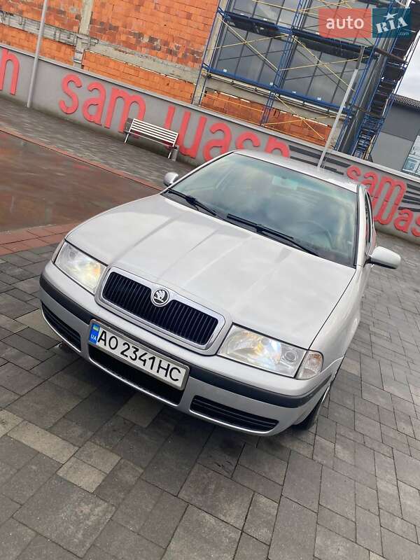 Лифтбек Skoda Octavia 2001 в Хусте