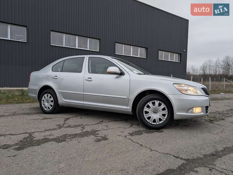 Ліфтбек Skoda Octavia 2010 в Луцьку