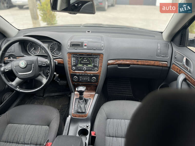 Лифтбек Skoda Octavia 2012 в Львове фото Лифтбек Skoda Octavia 2012 в Львове