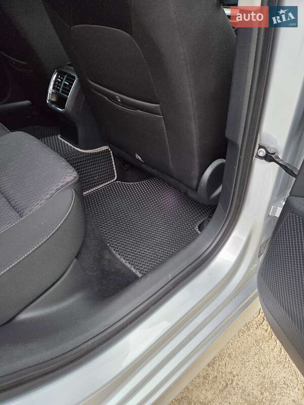 Універсал Skoda Octavia 2020 в Дніпрі