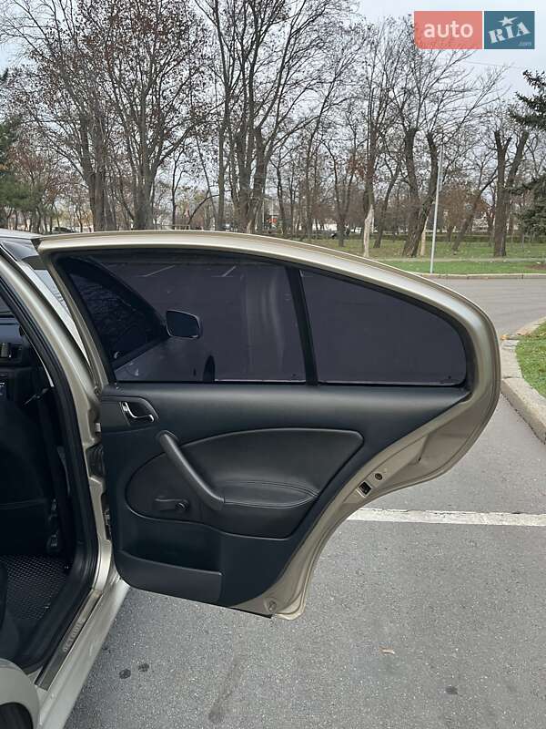 Лифтбек Skoda Octavia 2005 в Николаеве