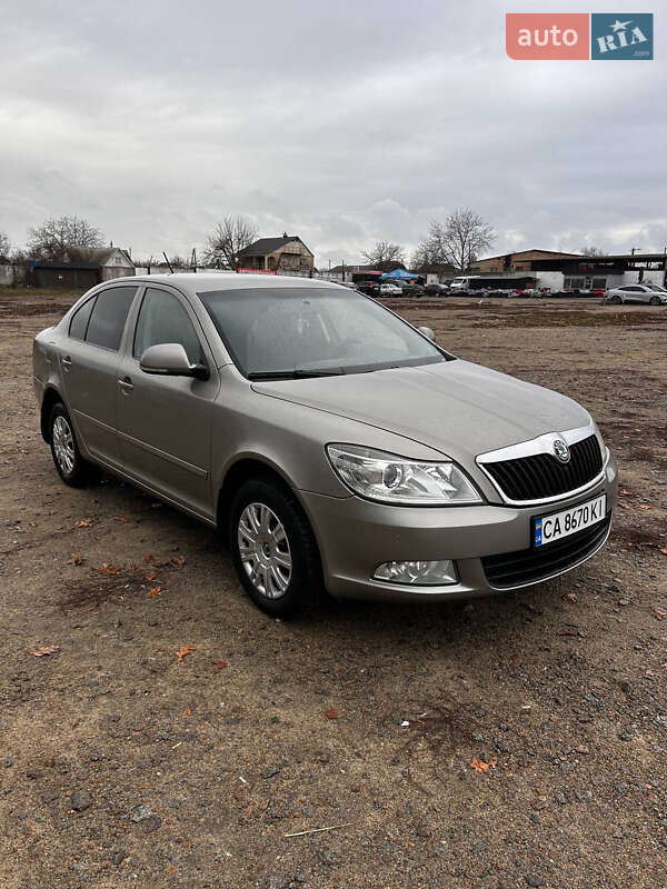 Лифтбек Skoda Octavia 2012 в Умани