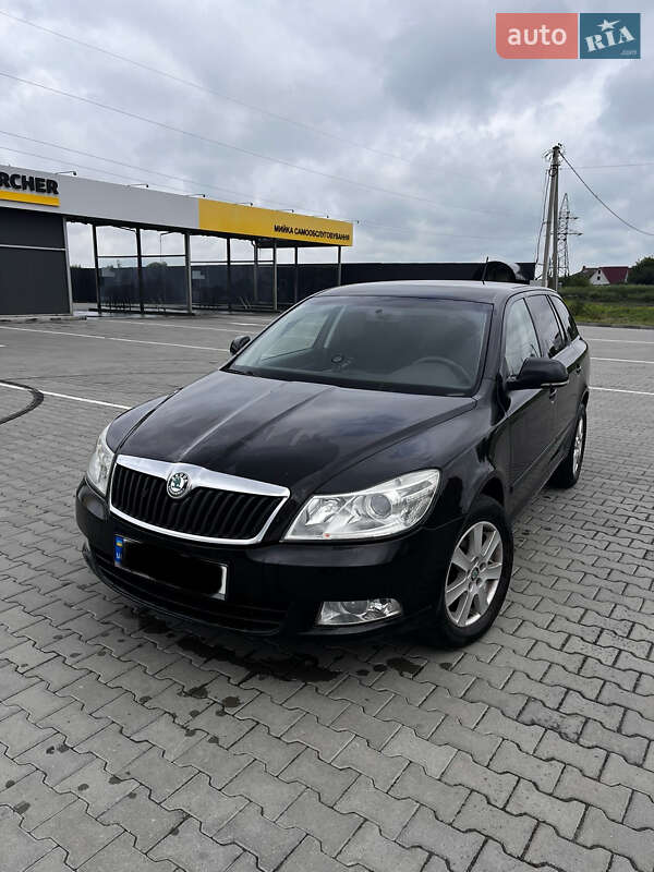 Skoda Octavia 2011 Skoda Octavia 2011