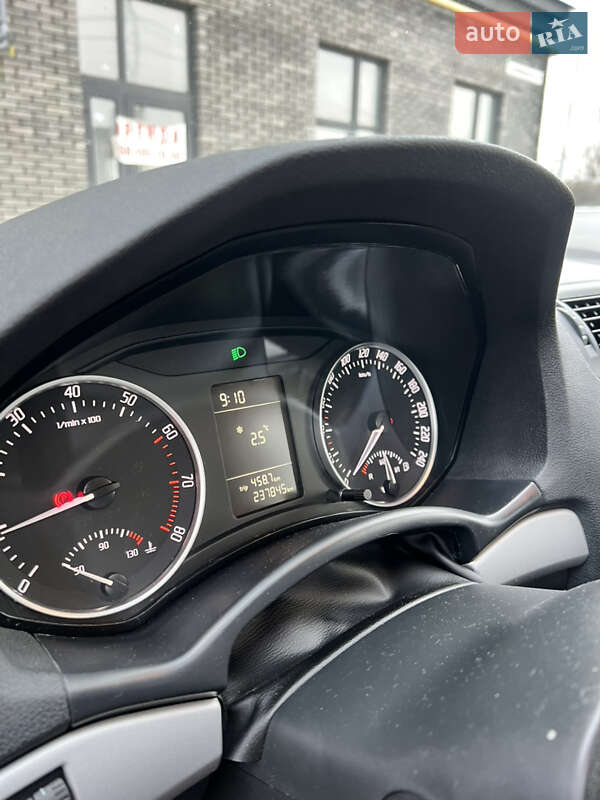 Ліфтбек Skoda Octavia 2012 в Житомирі