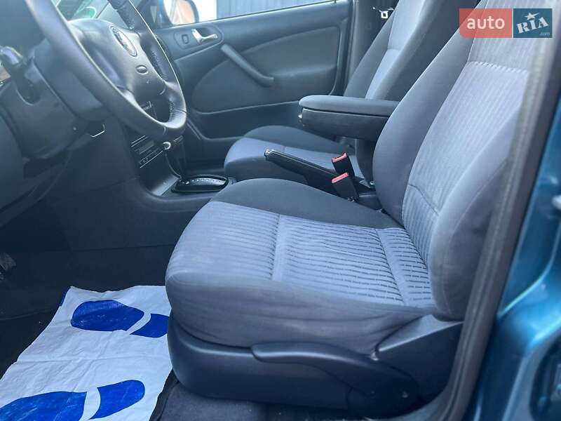 Універсал Skoda Octavia 2003 в Хмельницькому