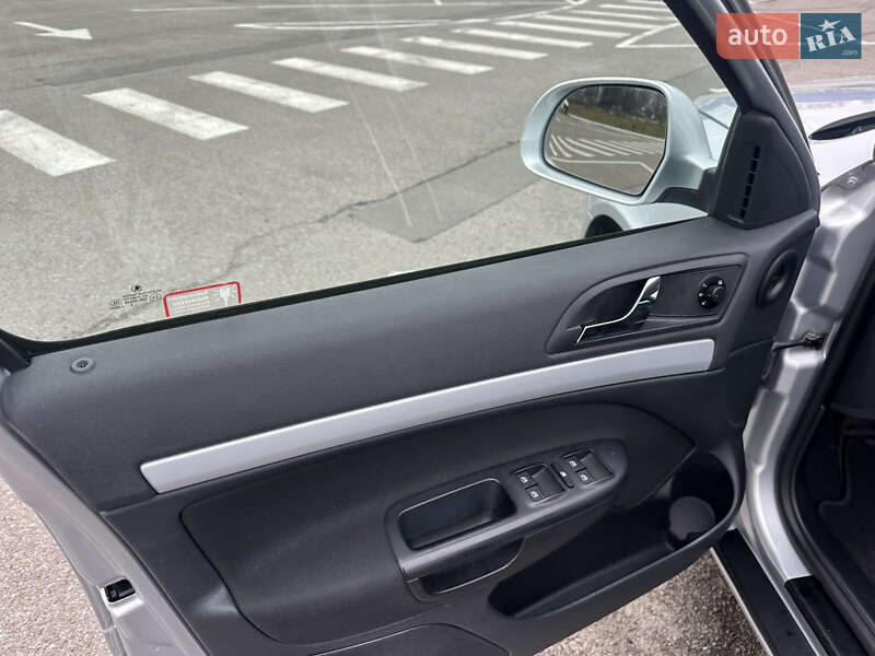 Универсал Skoda Octavia 2009 в Житомире