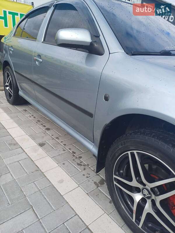 Лифтбек Skoda Octavia 2004 в Львове фото 2 Лифтбек Skoda Octavia 2004 в Львове
