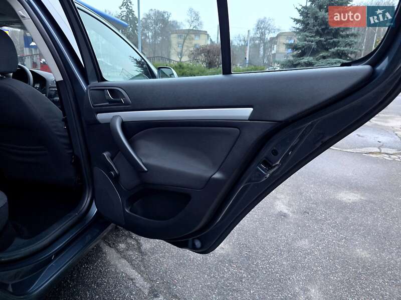 Ліфтбек Skoda Octavia 2006 в Полтаві