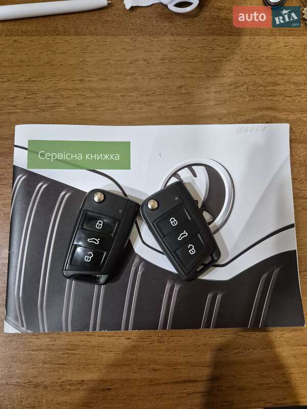 Лифтбек Skoda Octavia 2017 в Кропивницком