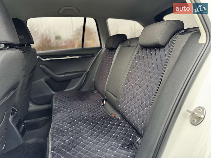 Универсал Skoda Octavia 2017 в Староконстантинове