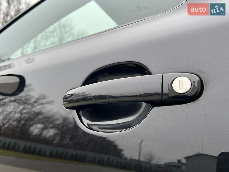 Универсал Skoda Octavia 2010 в Луцке