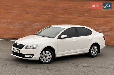Лифтбек Skoda Octavia 2015 в Киеве