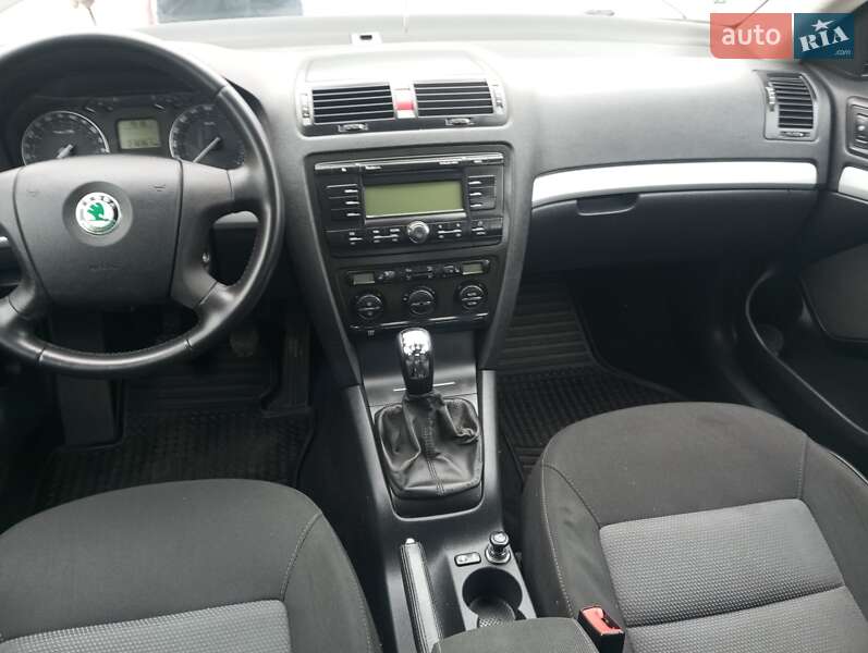 Универсал Skoda Octavia 2009 в Чернигове