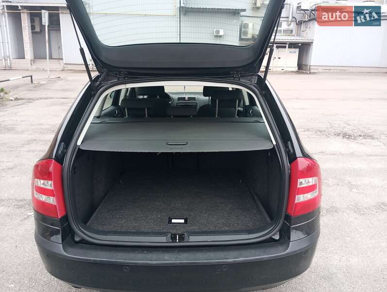 Универсал Skoda Octavia 2009 в Чернигове