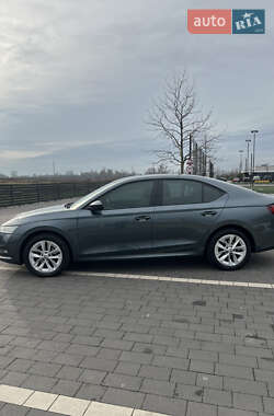 Лифтбек Skoda Octavia 2021 в Мукачево