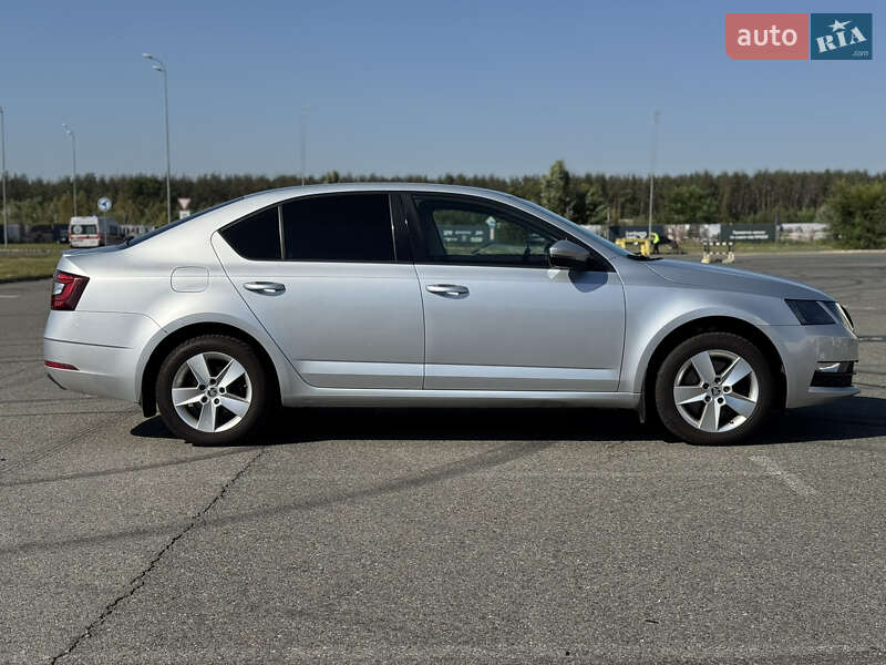 Лифтбек Skoda Octavia 2017 в Киеве