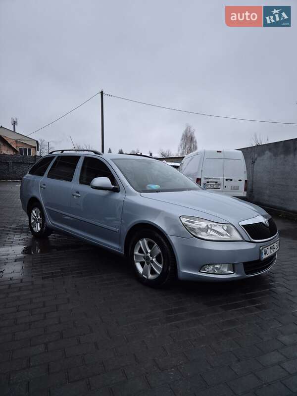 Универсал Skoda Octavia 2010 в Киверцах