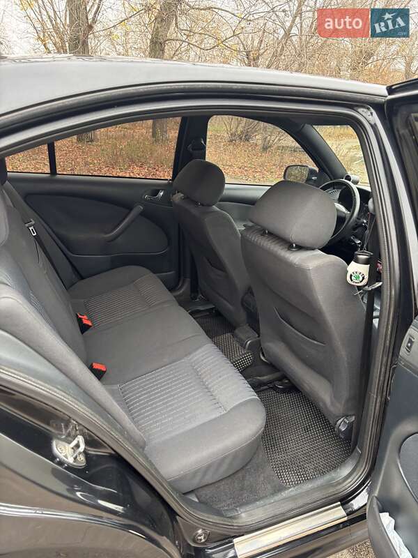 Ліфтбек Skoda Octavia 2006 в Черкасах