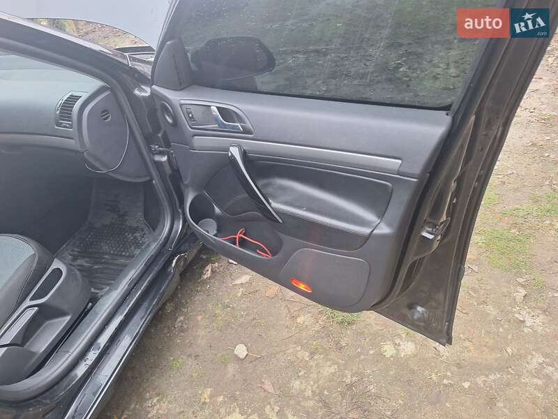 Лифтбек Skoda Octavia 2006 в Каменке-Бугской